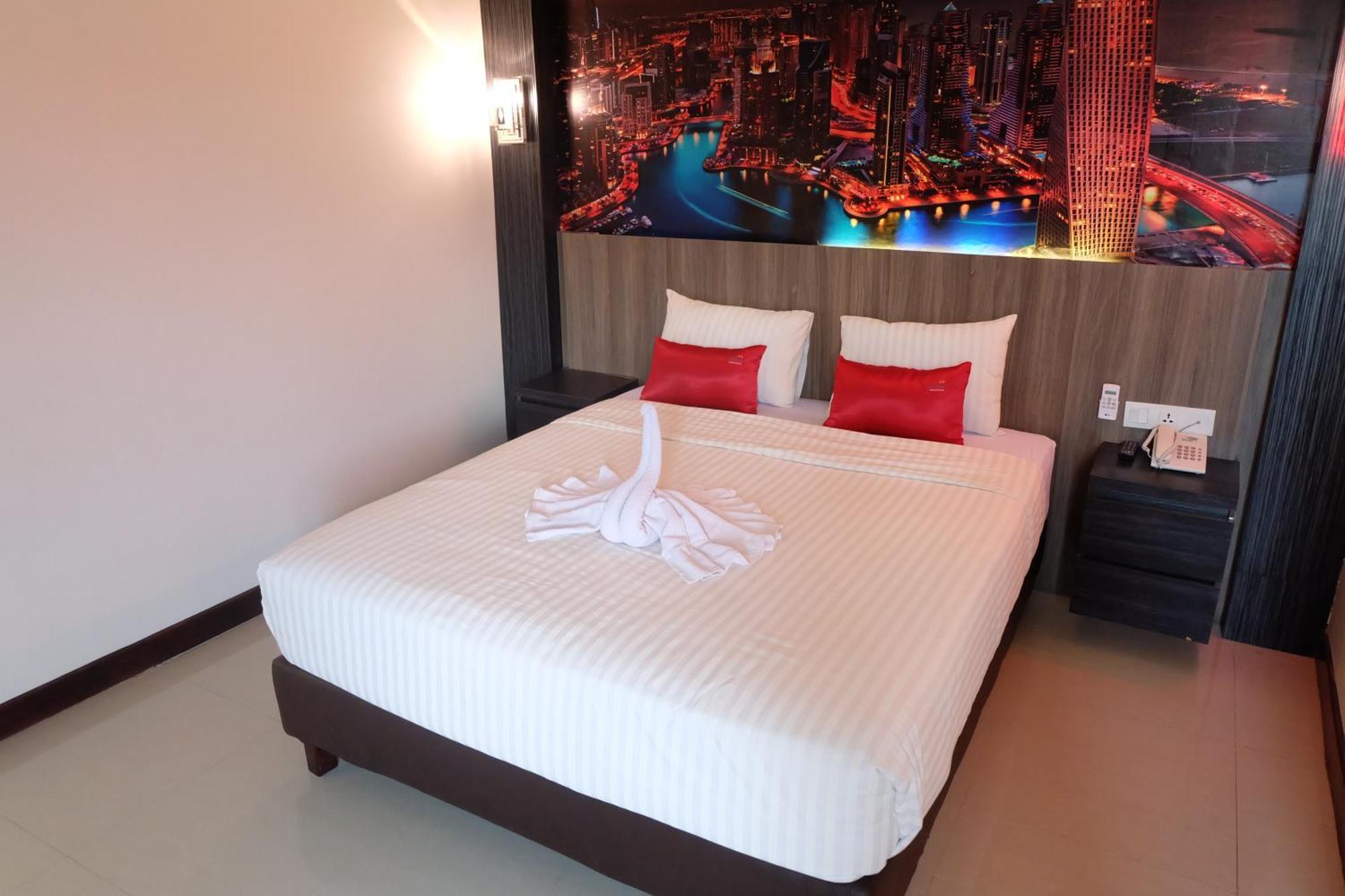 Hotel My Home Sintang Экстерьер фото